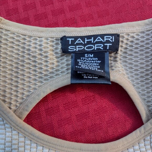 NEW with tags Tahari Sport Bubble Knit Key Hole Sports Bra – Size S/M - Picture 5 of 5